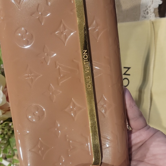 📍FINAL MARKDOWN📍 Authentic Louis Vuitton Rossmore shoulder bag - Picture 10 of 14